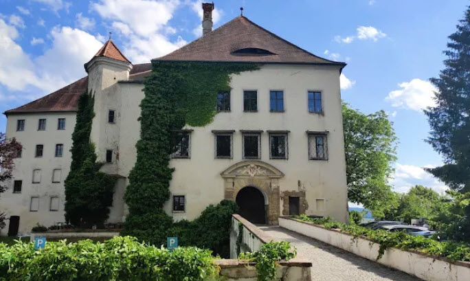 Schloss Ortenburg, Germany